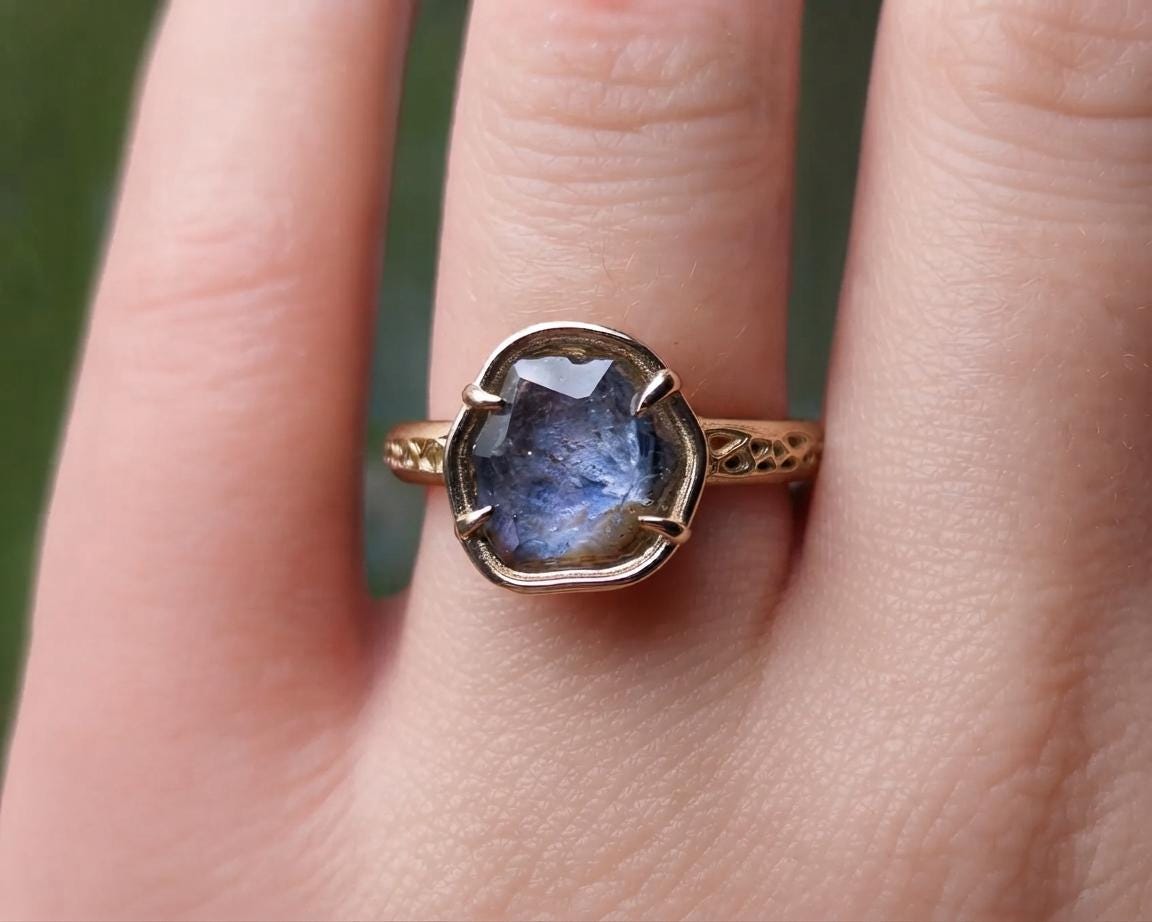 Hand Cut Montana Sapphire Ring in 14K Gold | One of a Kind Cornflower Blue Sapphire