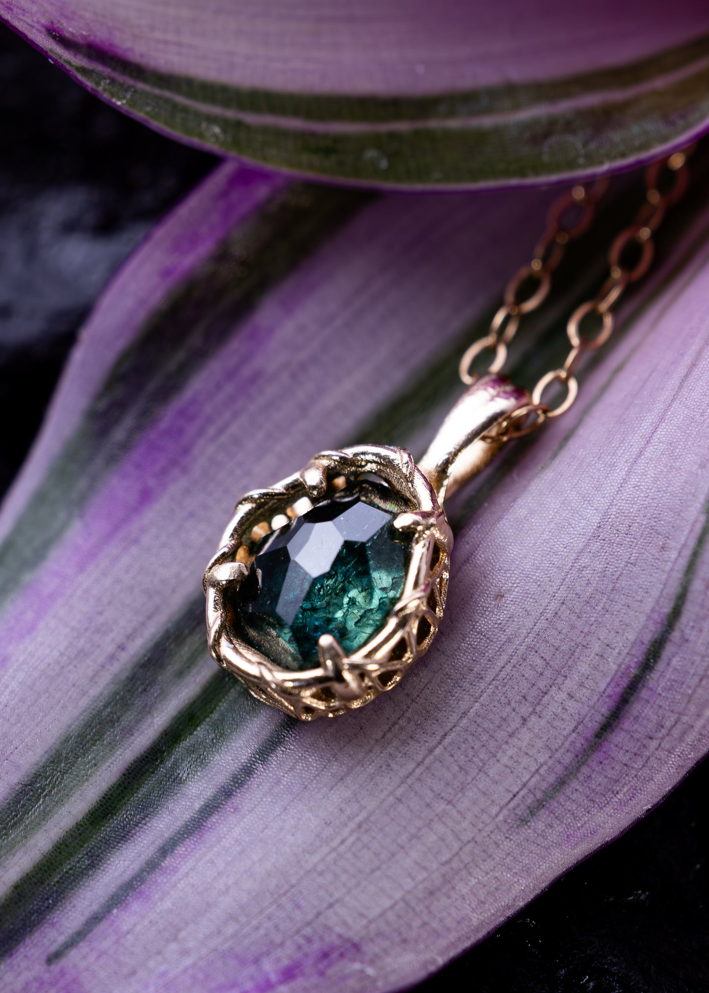 14k Yellow Gold Montana Sapphire  Pendant, Fine Jewelry, item 1032