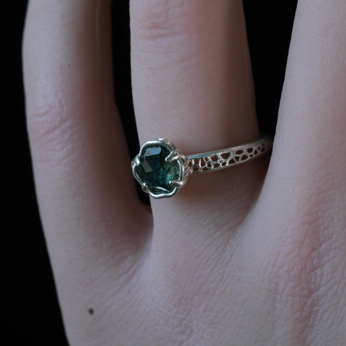 Hand Cut Montana Sapphire Solitaire Ring in Sterling Silver, item 1020 silver, sapphire