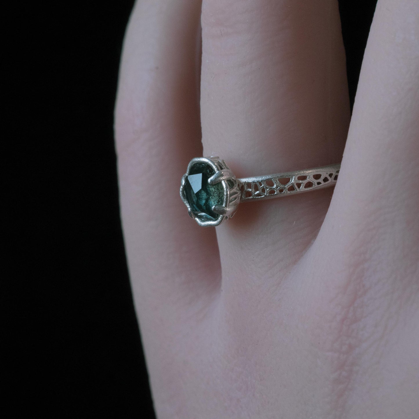 Hand Cut Montana Sapphire Solitaire Ring in Sterling Silver, item 1020 silver, sapphire