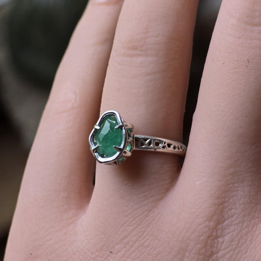 Natural Emerald Ring in Sterling Silver, Hand Cut Gemstone Ring, One of a Kind, Lattice Band, Size 6 