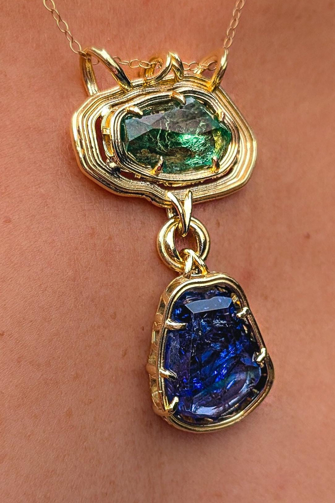 The Verdant Relic | Hiddenite & Tanzanite Pendant in Solid 18k Gold | One of a Kind 