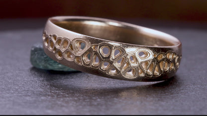Men’s Organic Lattice Wedding Band – 6mm Handmade Gold Ring Comfort Fit